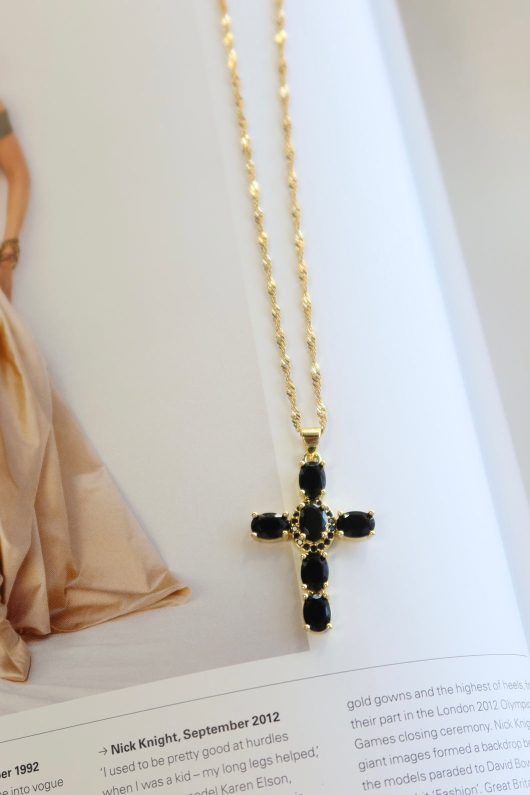 Adorn Cross Necklace // Black💧