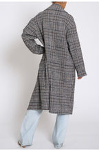 Load image into Gallery viewer, Raquel Plaid Coat

