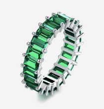 Load image into Gallery viewer, Crystal Shimmer Ring // Emerald
