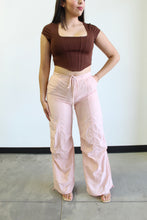 Load image into Gallery viewer, Ayla Cargo Pant// Pink
