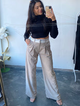 Load image into Gallery viewer, New Muse Pant // Mocha
