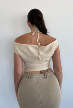 Load image into Gallery viewer, Alina Blouse // Beige
